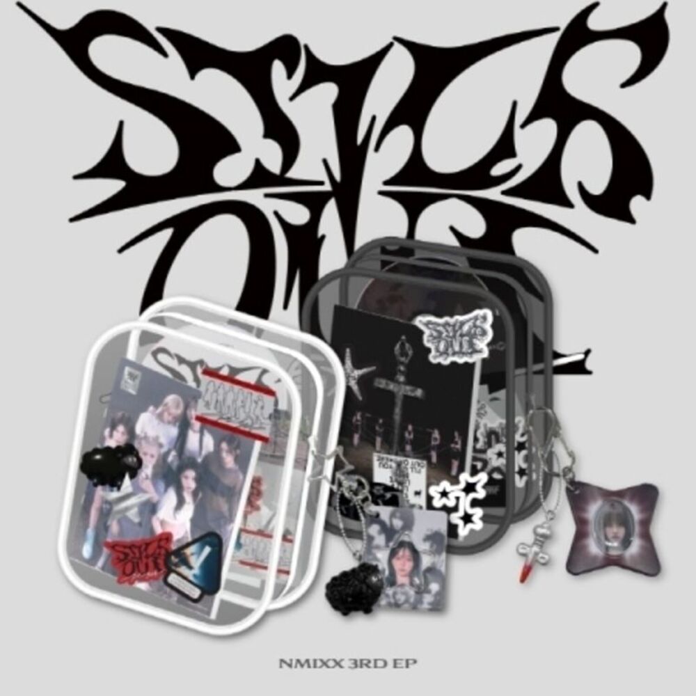 NMIXX - FE3O4: Stick Out - Limited Version - PVC Keyring, Symbol Keyring,